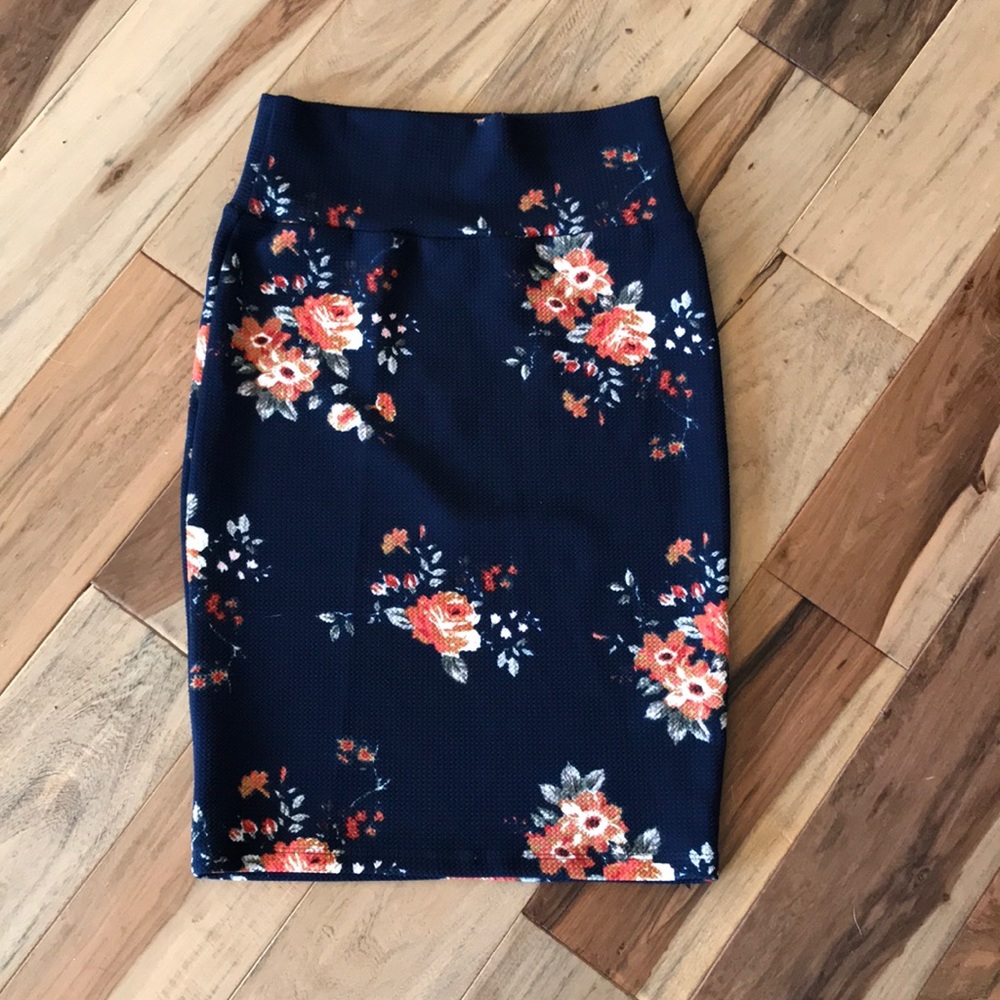 Lularoe Cassie skirt